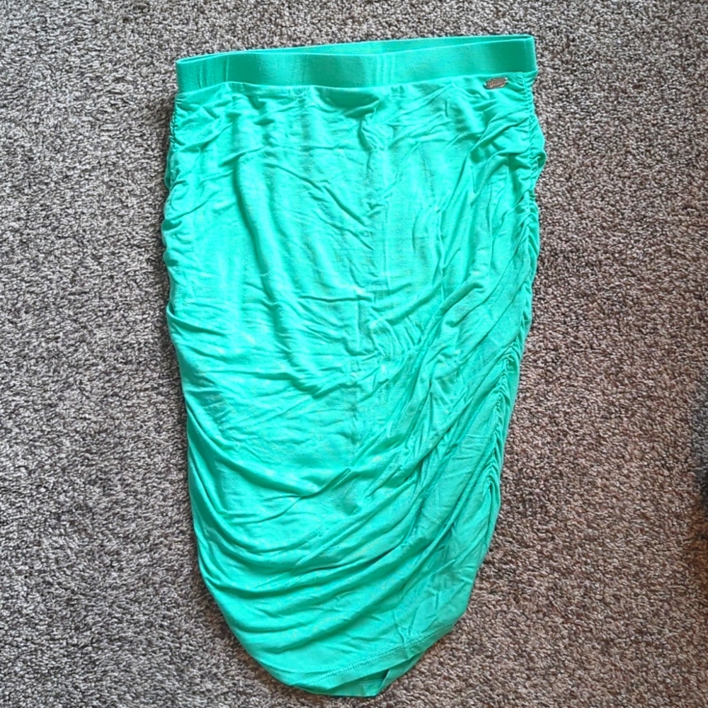 Guess skirt